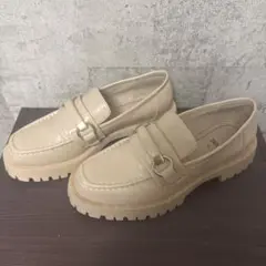 ZARA ローファーのサムネイル