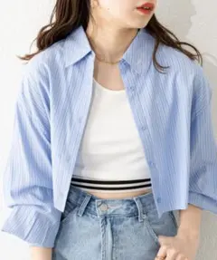 Chico チコ 夏服 シャツ 水色 ストライプ ショート丈のサムネイル