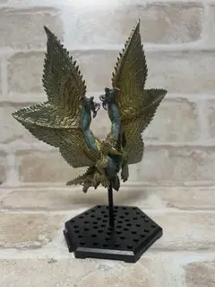 モンスターハンター　天廻龍シャガルマガラ　フィギュア