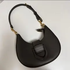Charles & Keith ITZYコラボバッグのサムネイル