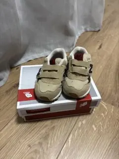New Balance ベビー スニーカー 12cm ベージュ