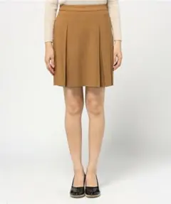 A.P.C. アーペーセー マスタード プリーツスカートのサムネイル