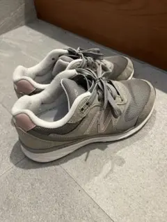 New Balance グレー スニーカー