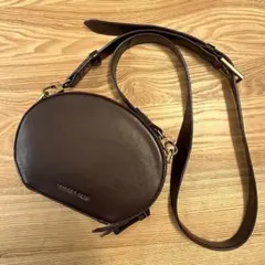 CHARLES & KEITH オーバルクロスボディバッグ プラム