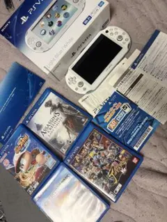 PSVita 2000 ライトブルー/ホワイト 本体 16GBメモリーカード付き