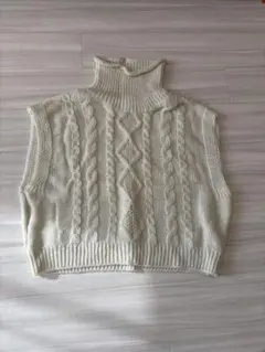 ニットベスト