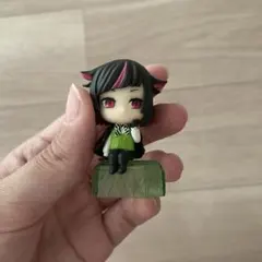 ツイステ　リリア　すわらせ隊