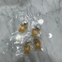 即発❣️クレヨンしんちゃん めじるしアクセサリー みんなでくまパジャマ