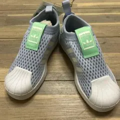 adidas キッズスニーカー ライトブルー 18cm
