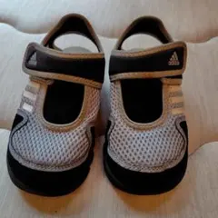 adidas 子供サンダル 16cm