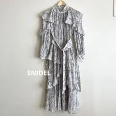 SNIDEL（スナイデル）　フリルプリーツワンピース