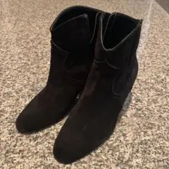 ザラ　ZARA 黒　ショートブーツ スエード