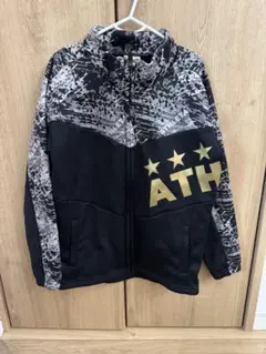 ATHLETA 迷彩柄ジャージ 130サイズ