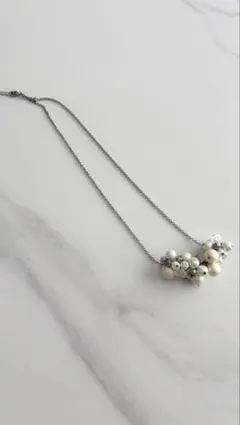 ロペピクニックのパールとクリスタルビーズのネックレス