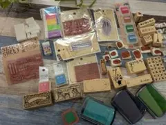 様々な種類のスタンプとスタンプパッドと消しゴムハンコのまとめ売りセットです。