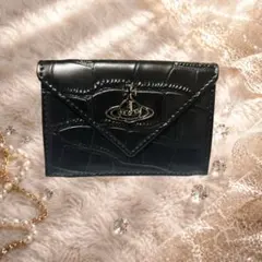 新品・未使用Vivienne Westwood三つ折り財布 ブラック　箱・袋付き