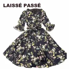 LAISSE PASSÉ ボタニカルプリント ワンピース フレア 膝丈 花柄