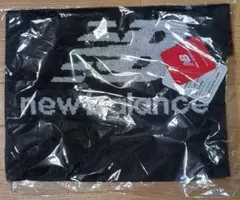 New Balance タオルハンカチ ブラックのサムネイル
