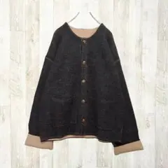 長袖ニットカーディガン チャコールグレー ベージュ クルーネック べっ甲ボタン