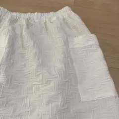ウエストゴム　タイトスカート　ホワイト ロング　レース　テクスチャー