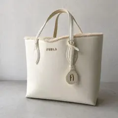 フルラ エラ ミニトート ハンドバッグ 現行ロゴ ファー 秋冬コーデ 
