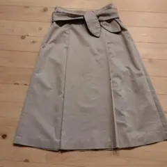 美品‼️ウエストリボン膝下スカート
