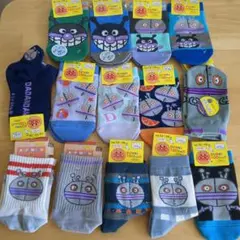 新品　アンパンマン　幼児靴下　14点セット　ダダンダン　バイキンマン