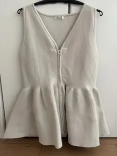 しまむら ペプラムベスト Lサイズ