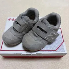 New Balance グレー スニーカー