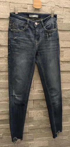 ZARA デニムパンツ