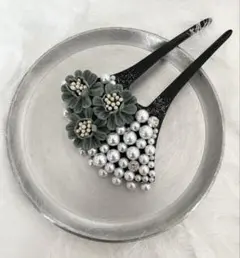 パール×深緑花びら ハンドメイド バチ型かんざし 和装髪飾り フォーマル 結婚式