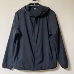 ユニクロ　レディースポケッタブルウィンドパーカー ブラック