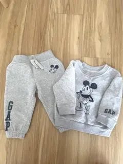 GAP ベビーミッキースウェットセット アップ