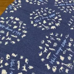 小さな動物柄　プリント　ネイビー　生地　105cm×38cm