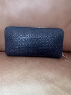 LOEWEネイビー レザー 長財布のサムネイル
