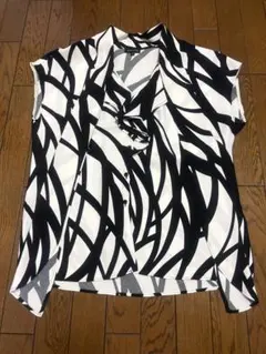 美品✨エスカーダ半袖シャツMのサムネイル