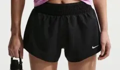 Nike Dri-FIT ショートパンツ レディース