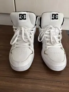 ハイカットスニーカー 26