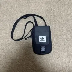adidasミニショルダーバック