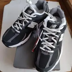 新品　ニューバランス　スニーカー　New Balance:MR530　ブラック
