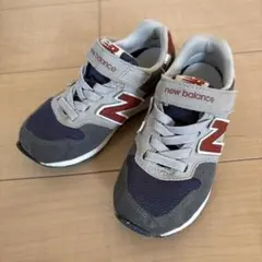 new balance 996 キッズスニーカー グレー/ネイビー/レッド