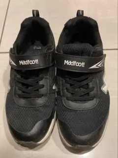 【最終価格】Mad Foot! ブラック スニーカー 22.5cm