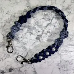 ハンドメイド⑥ 花 ハンドストラップ スマホ ネイビー