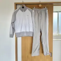 アディダス　ジャージ　上下セット　ライトグレー