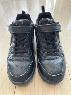 Nike ブラック スニーカー ベルクロストラップ