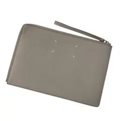 美品 メゾンマルジェラ 4ステッチ ジップ ストラップ クラッチバッグ レザー