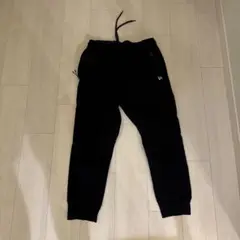 NEW ERA ブラック ジョガーパンツ