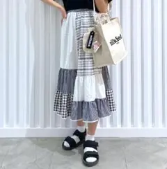 美品♡ミルクフェド♡チェック パッチワーク スカート♪ホワイト×ブラックのサムネイル
