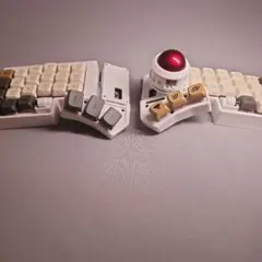 CCK-BALL 角度調整可能 分割トラックボール キーボード ZMK/QMK - メルカリ