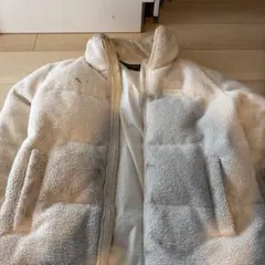 GUESS フリースジャケット Mサイズ クリーム色